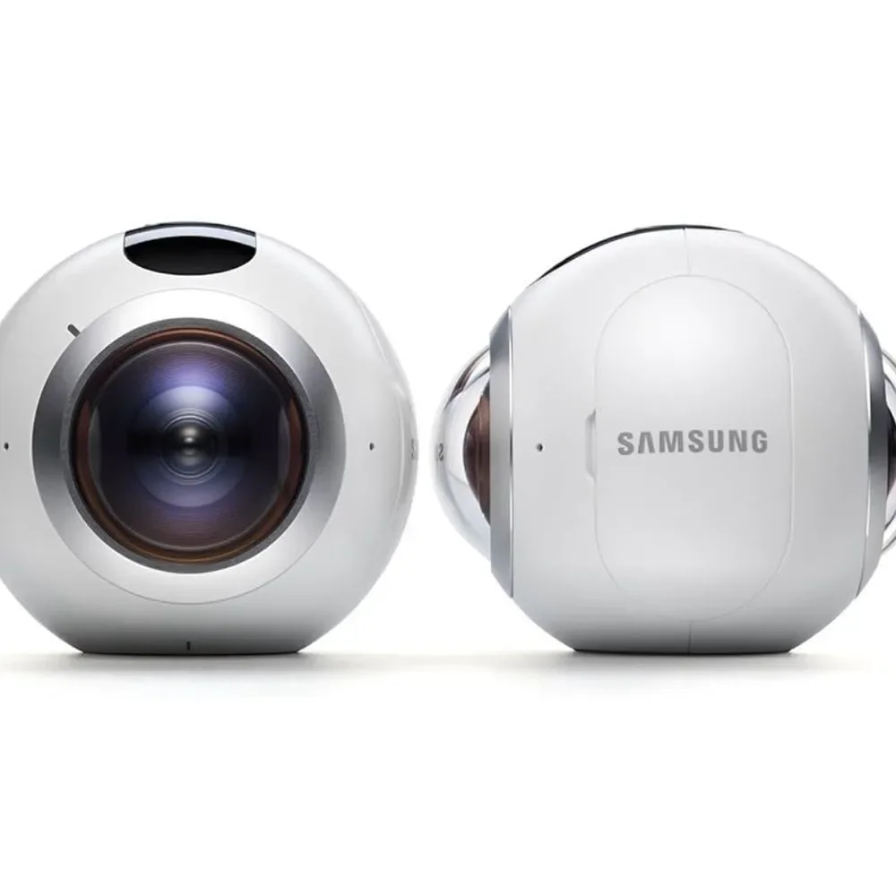 Samsung Gear 360 Real 360° High Resolution VR Camera